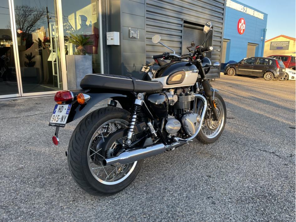 TRIUMPH BONNEVILLE T120