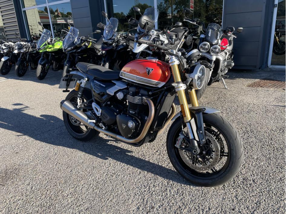 TRIUMPH SPEED TWIN 1200 RS