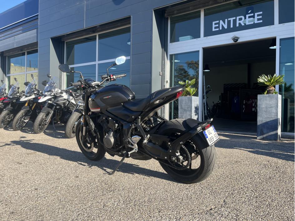TRIUMPH TRIDENT 660