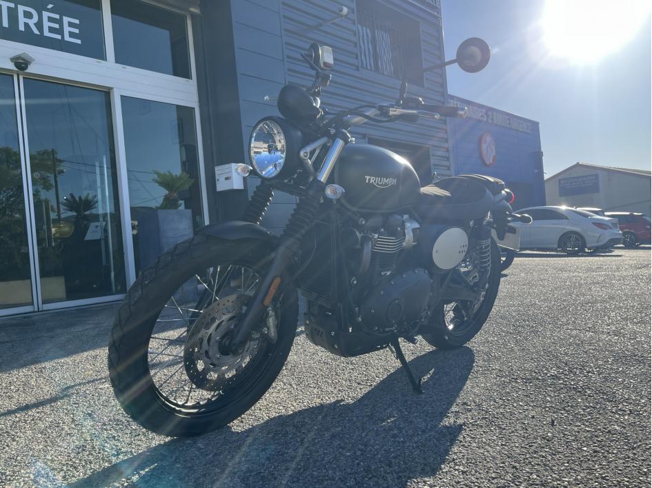 TRIUMPH SCRAMBLER 900