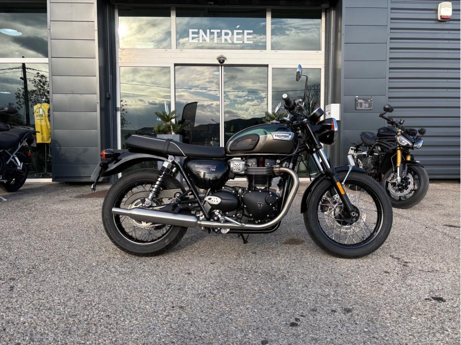 TRIUMPH Bonneville T100
