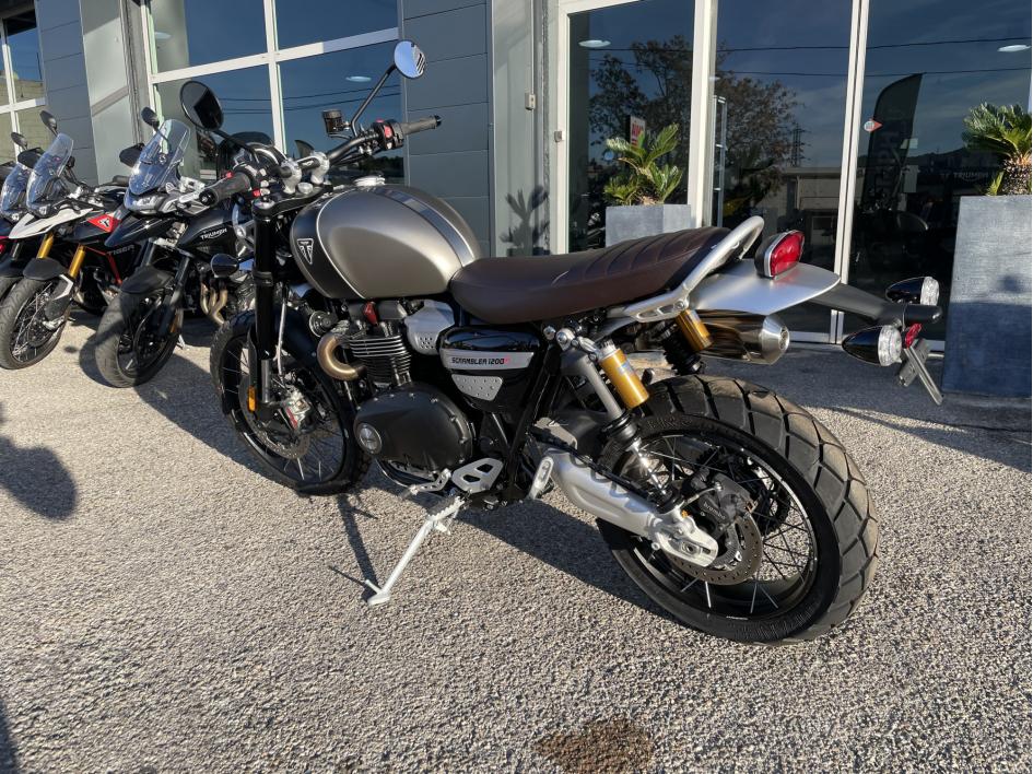 TRIUMPH SCRAMBLER 1200 XC