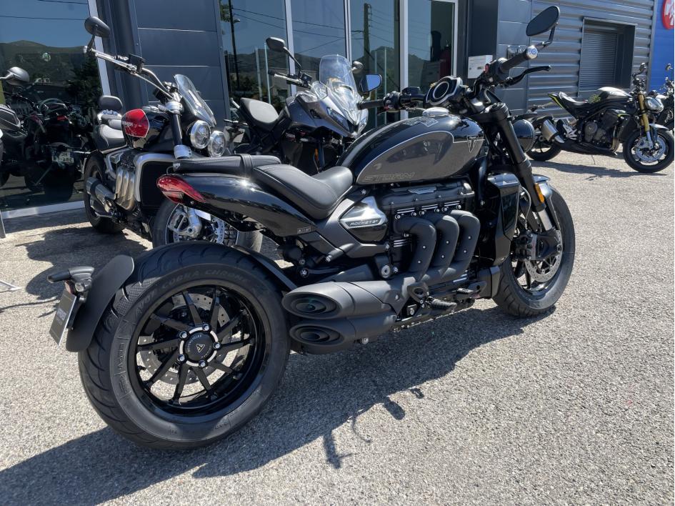 TRIUMPH ROCKET 3 R STORM